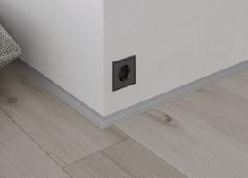 Микро плинтус Лайн Ликорн С-05.25.2 L-образный серебристый 6х16х2500