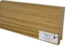В302-25 Скандинавский дуб напольный плинтус МДФ