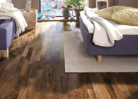 Трехполосная паркетная доска Орех Select